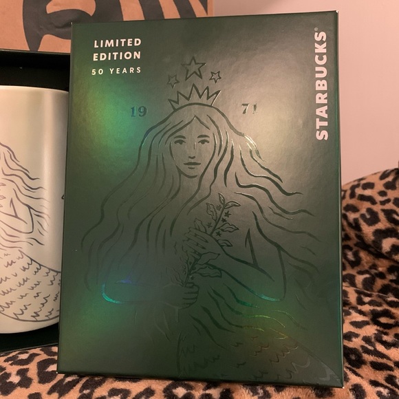 Starbucks Ceramic 50th Anniversary Pearl Siren Mug - Picture 3 of 3